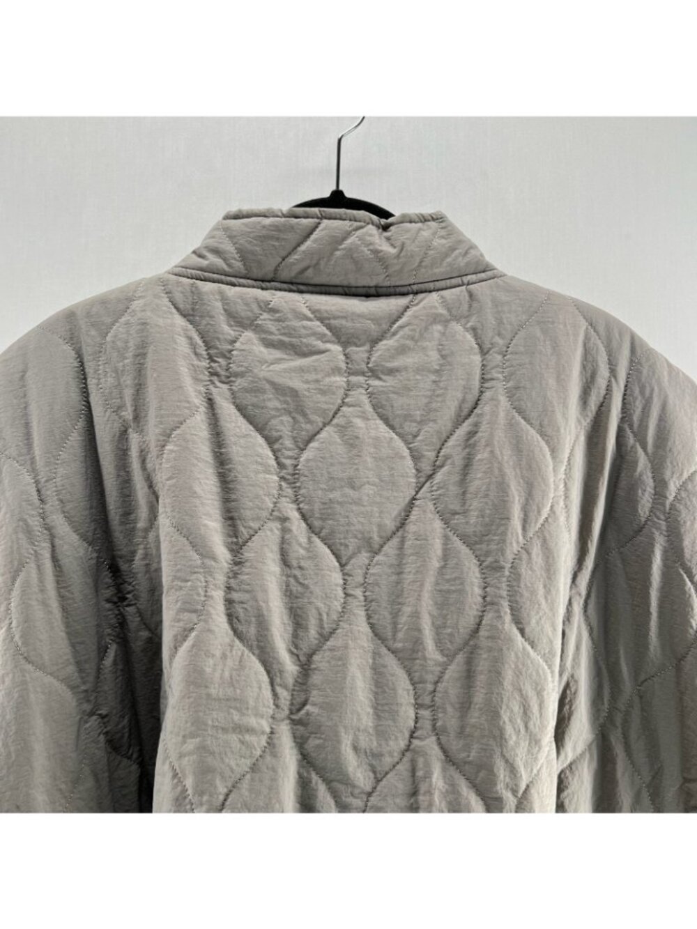 World Market Quilted Fleece Cowl Neck Poncho Womens One Size Oversized Boxy Gray - Picture 7 of 13